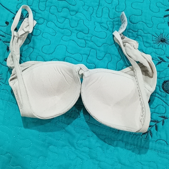 Bra - Picture 2 of 3